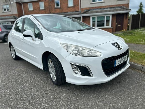 Peugeot 308 Hatchback, Diesel, 2012, White