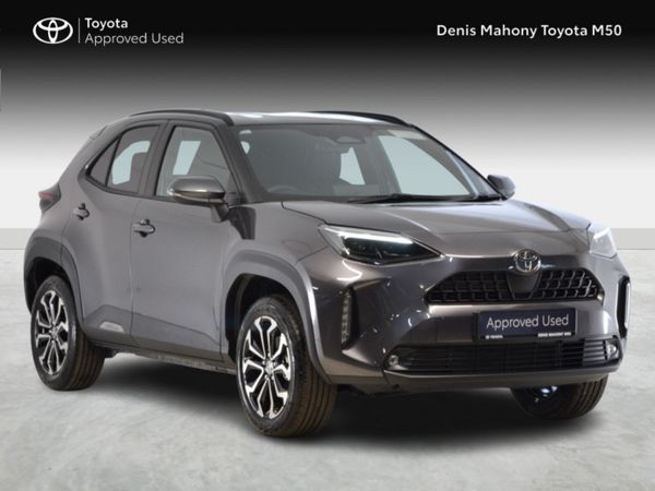 Toyota Yaris Cross Hatchback, Petrol Hybrid, 2024, Grey