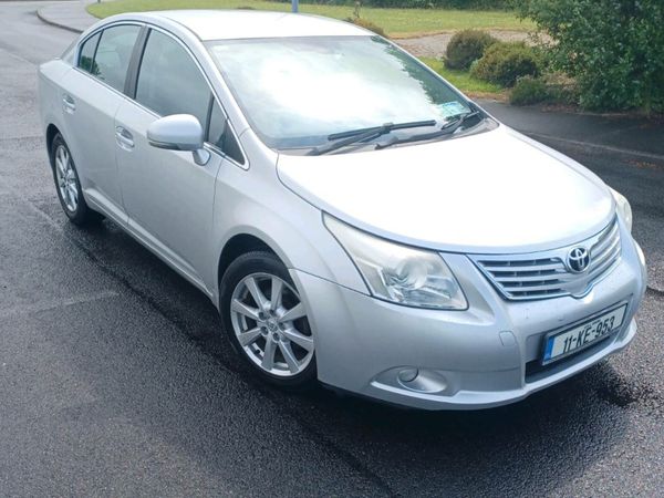 Toyota Avensis Saloon, Diesel, 2011, Silver