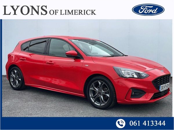 Ford Focus Hatchback, Petrol, 2020, Red