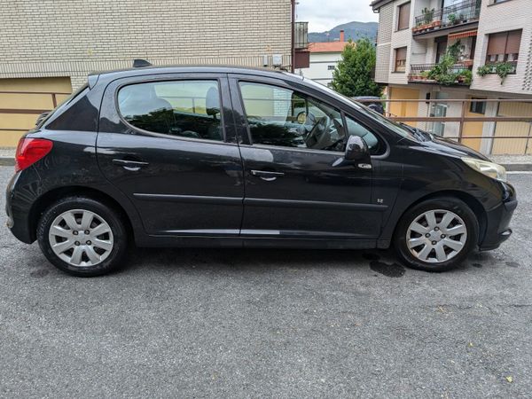 Peugeot 207 Hatchback, Petrol, 2008, Black
