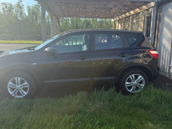 Nissan Qashqai SUV, Diesel, 2010, Black