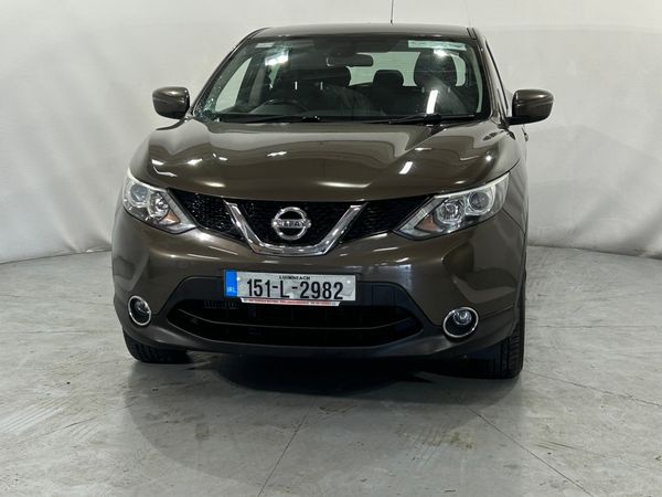 Nissan Qashqai Hatchback, Diesel, 2015, Brown