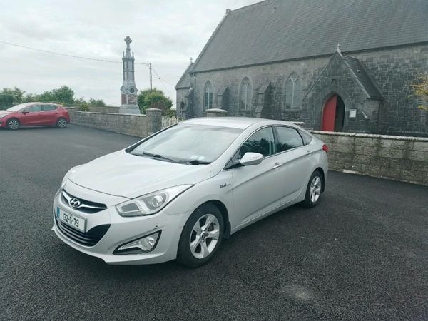 Hyundai i40 Saloon, Diesel, 2013, Silver
