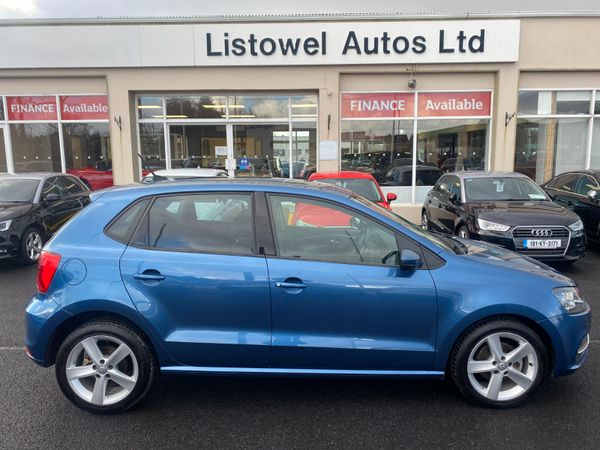 Volkswagen Polo Hatchback, Petrol, 2016, Blue
