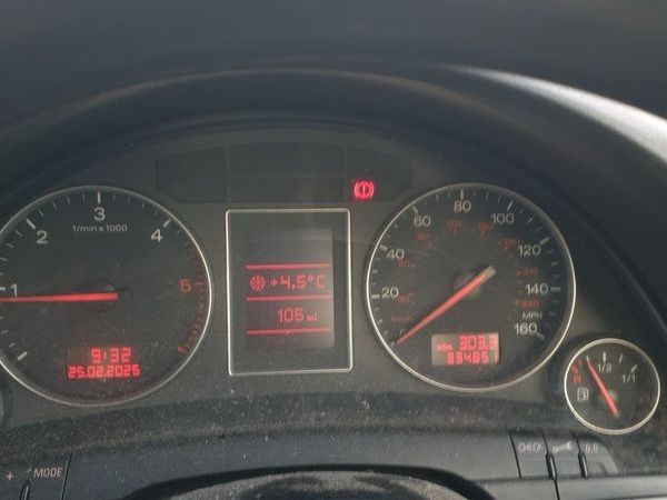 Audi A4 Estate/Jeep, Diesel, 2004, Silver