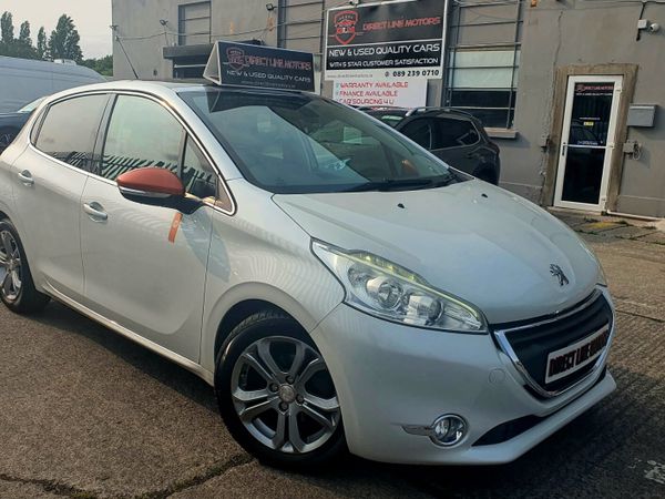 Peugeot 208 Hatchback, Petrol, 2014, White