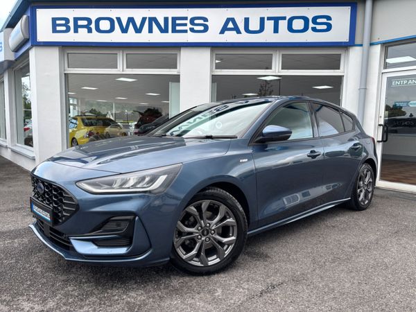 Ford Focus Hatchback, Diesel, 2022, Blue