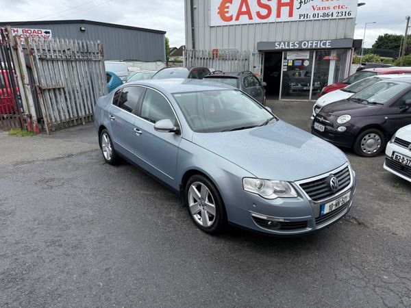 Volkswagen Passat Saloon, Diesel, 2010, Grey