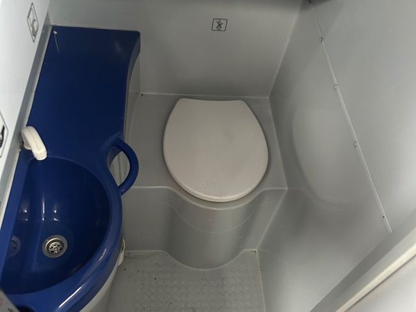 Other Other Bus, Diesel, 2008, White