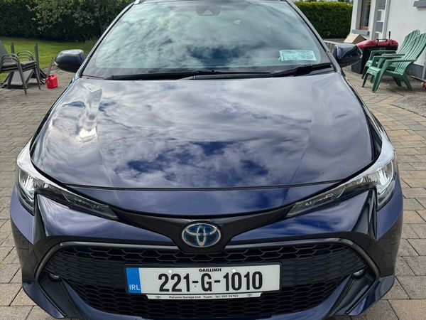 Toyota Corolla Estate/Jeep, Petrol Hybrid, 2022, Blue