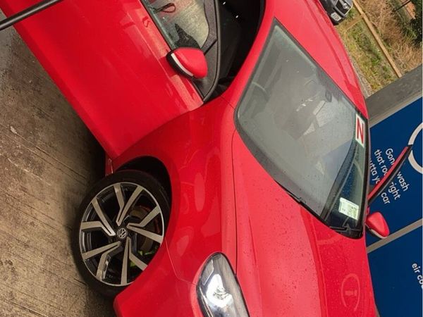 Volkswagen Golf Hatchback, Diesel, 2012, Red