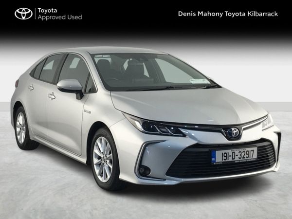 Toyota Corolla Saloon, Petrol Hybrid, 2019, Silver