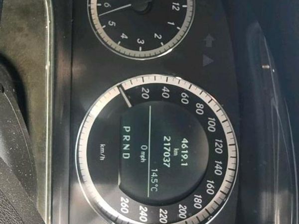Mercedes-Benz E-Class Saloon, Diesel, 2010, Black