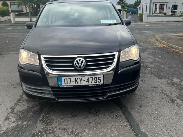 Volkswagen Touran MPV, Petrol, 2007, Black