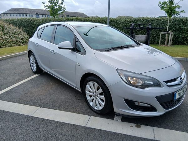 Ford Focus Hatchback, Diesel, 2014, White