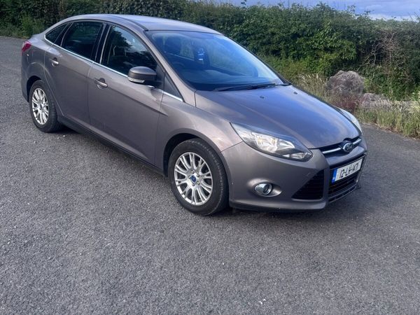 Ford Focus Saloon, Diesel, 2012, Brown