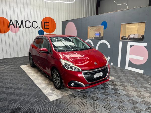Peugeot 208 Hatchback, Petrol, 2018, Red