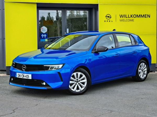 Opel Astra Hatchback, Petrol, 2024, Blue