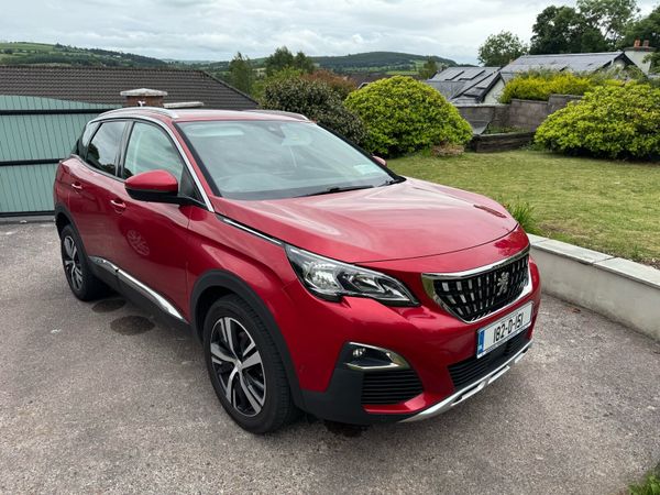 Peugeot 3008 MPV, Petrol, 2018, Red