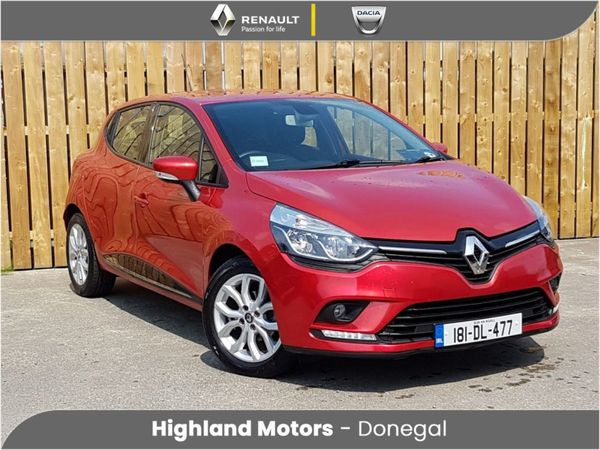 Renault Clio Hatchback, Petrol, 2018, Red