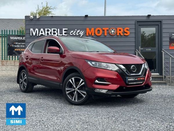 Nissan Qashqai MPV, Diesel, 2019, Red