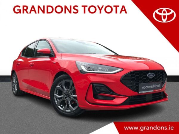 Ford Focus Hatchback, Petrol, 2024, Red