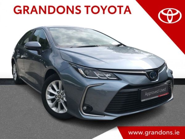 Toyota Corolla Saloon, Hybrid, 2022, Grey