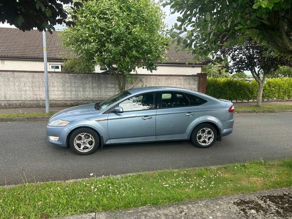 Ford Mondeo Hatchback, Petrol, 2008, Blue