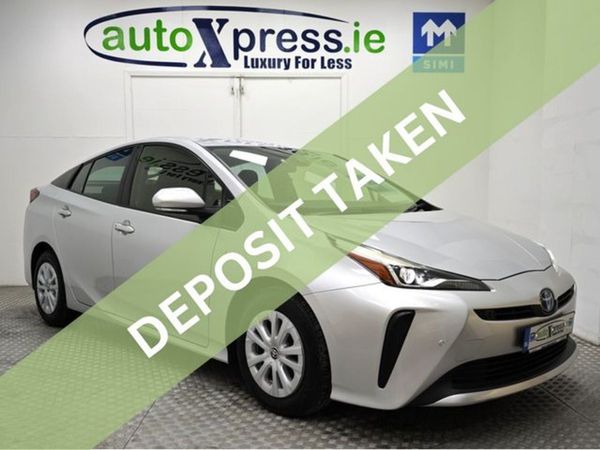 Toyota Prius Hatchback, Hybrid, 2019, Silver