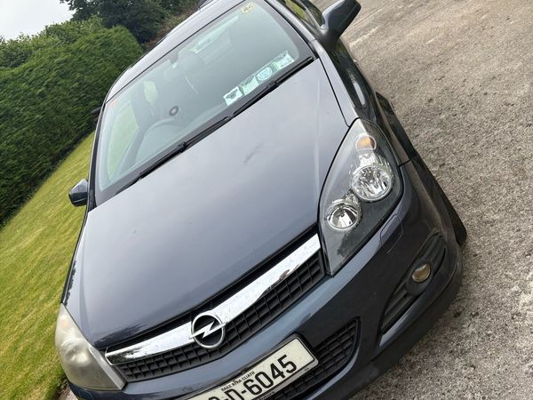 Opel Astra Hatchback, Petrol, 2009, Blue