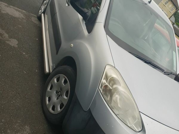 Peugeot Partner MPV, Diesel, 2012, Silver