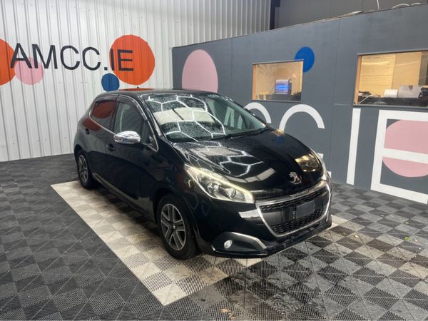 Peugeot 208 Hatchback, Petrol, 2019, Black