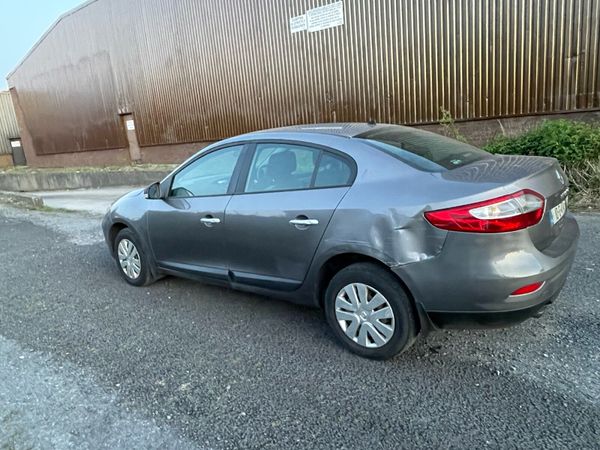 Renault Fluence Saloon, Diesel, 2010, Grey
