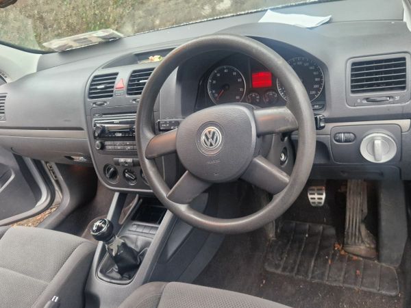Volkswagen Golf Hatchback, Petrol, 2005, Silver