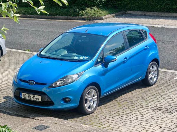 Ford Fiesta Hatchback, Petrol, 2009, Blue