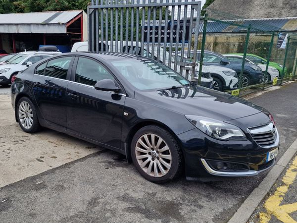 Opel Insignia Hatchback, Diesel, 2016, Black