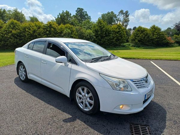 Toyota Avensis Saloon, Diesel, 2009, White