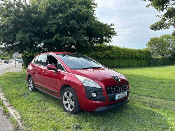 Peugeot 3008 MPV, Diesel, 2011, Red