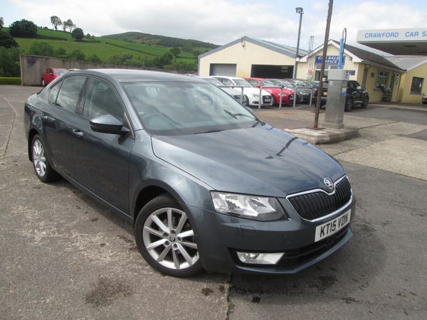 Skoda Octavia Hatchback, Diesel, 2015, Grey