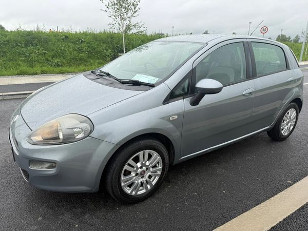 Fiat Punto Hatchback, Petrol, 2012, Grey