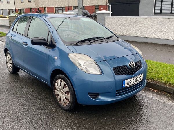 Toyota Yaris Hatchback, Petrol, 2009, Blue