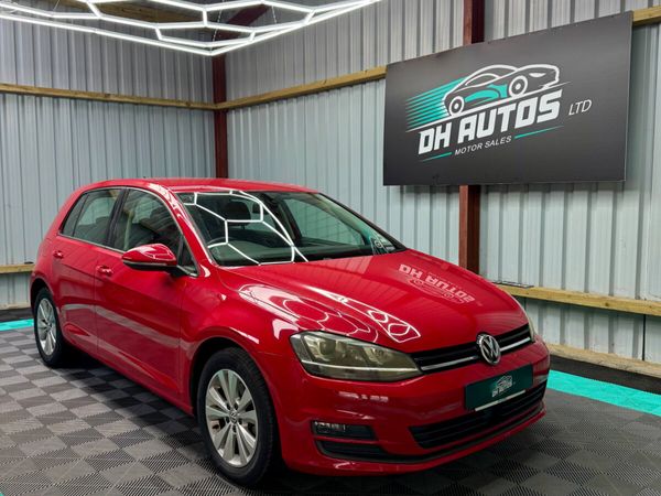 Volkswagen Golf Hatchback, Petrol, 2014, Red