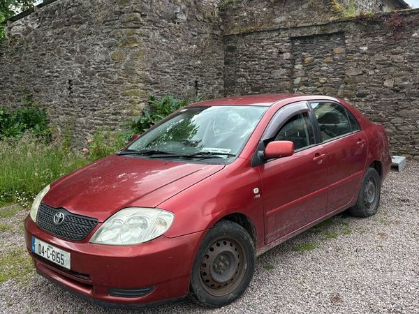 Toyota Corolla Saloon, Petrol, 2004, Red