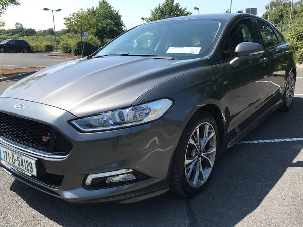 Ford Mondeo Hatchback, Diesel, 2017, Grey