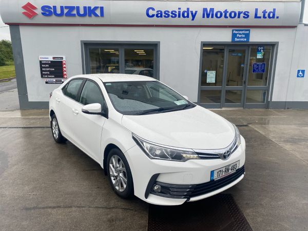 Toyota Corolla Saloon, Diesel, 2017, White