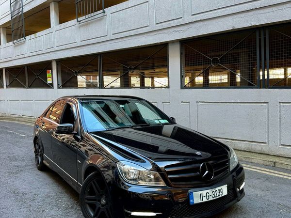 Mercedes-Benz C-Class Saloon, Diesel, 2011, Black