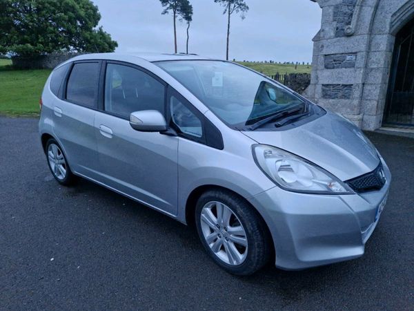 Honda Jazz Hatchback, Petrol, 2014, Silver