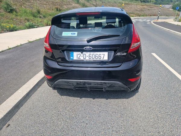 Ford Fiesta Hatchback, Petrol, 2012, Black