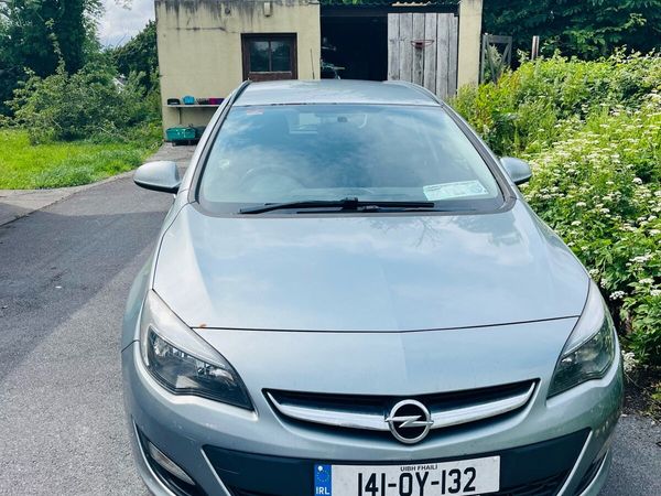 Opel Astra Estate, Diesel, 2014, Silver